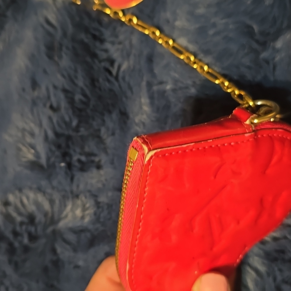 Louis Vuitton Heart Pouch - Picture 3 of 8